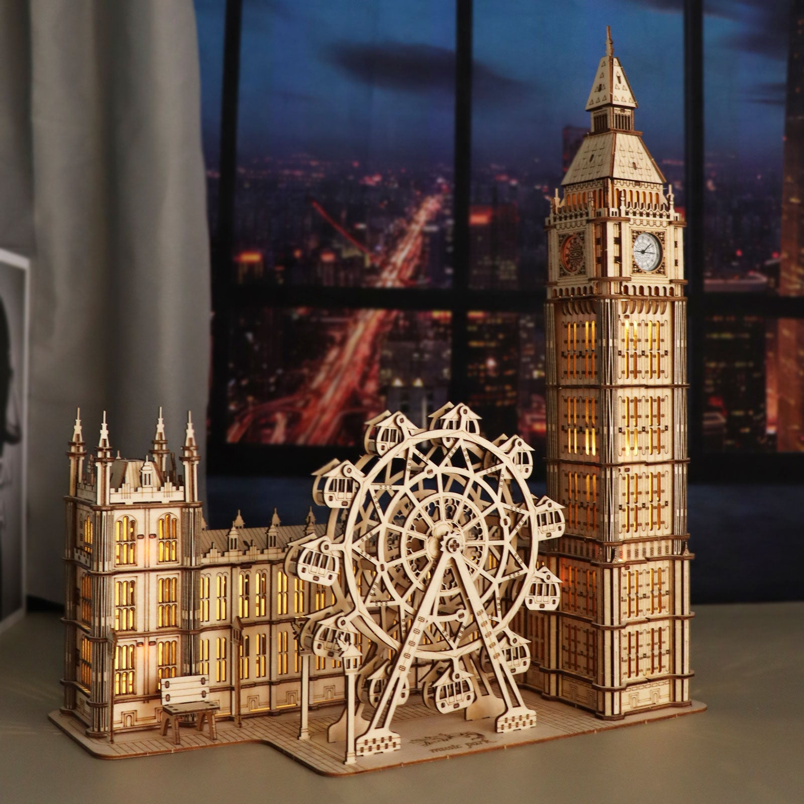 MUSIC PARK 3D Wooden Puzzle Big Ben Model Kits Desktop Clock DIY Building Blocks